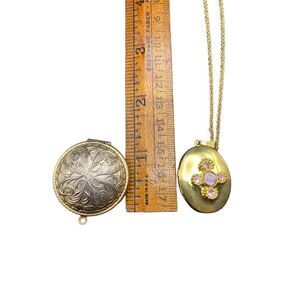 Avon vintage perfume locket with gold locket pink stones and flowers